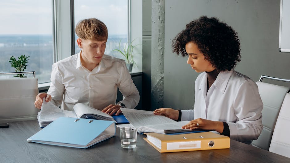 A Comprehensive Guide to Applying for Long-Term Disability Insurance and Managing Its Waiting Periods