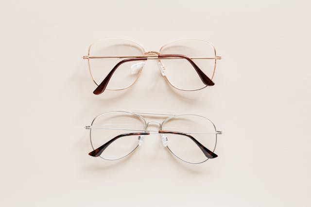 Guide for Elders How to Order an Emergency Pair of Glasses Online