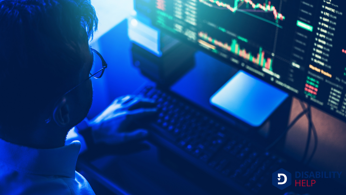 Online Insurance Marketplaces and Brokers